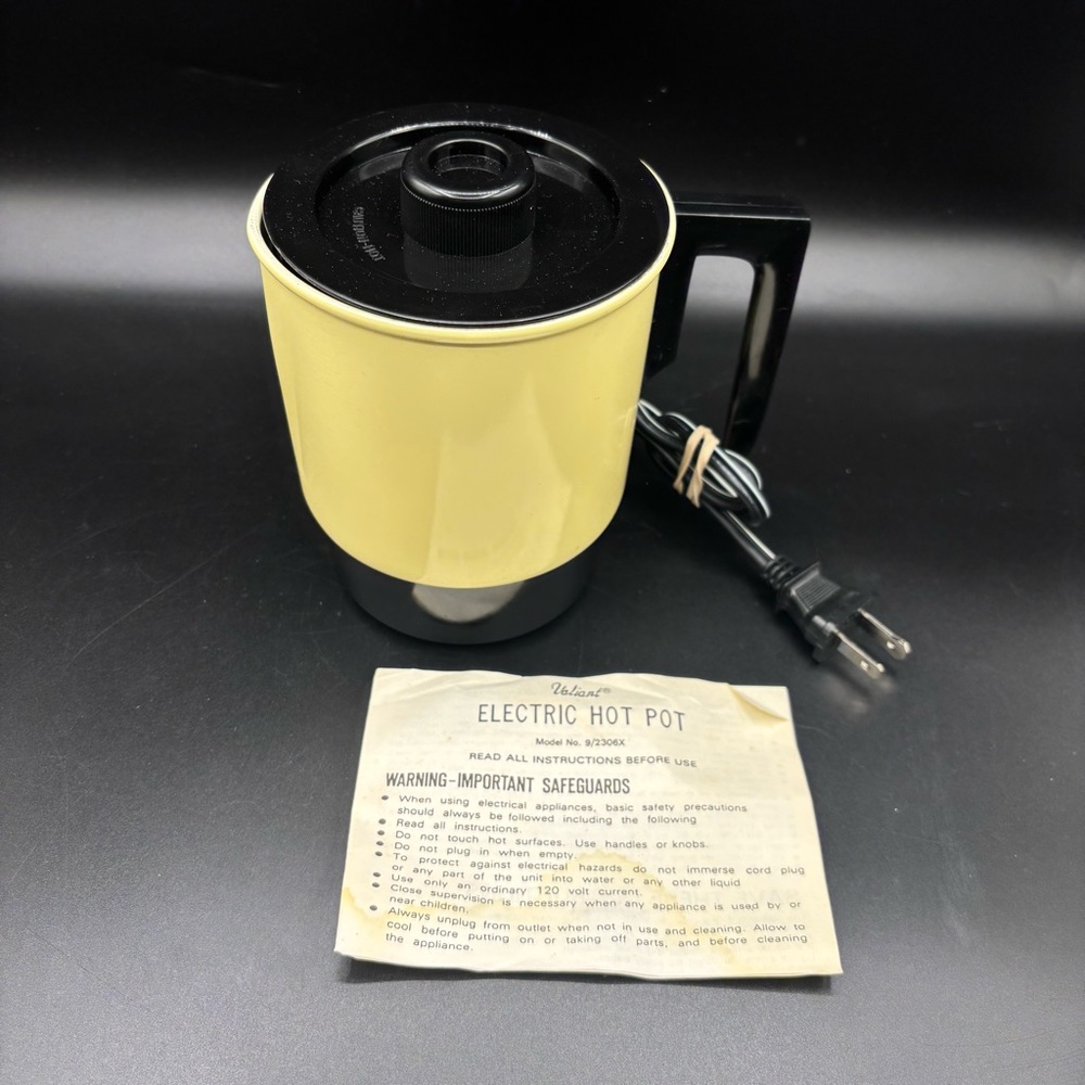 Vintage Valiant Electric Hot‎ Pot with Lid 1994 Model 9/2306X